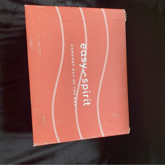 BOOTS (VELINOT). NEW IN BOX - Picture 5 of 5